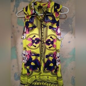 2B Bebe Sleeveless Cutout Lightweight Top Size Small